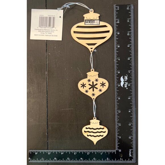 Wooden Christmas Ornament craft - Picture 2 of 2